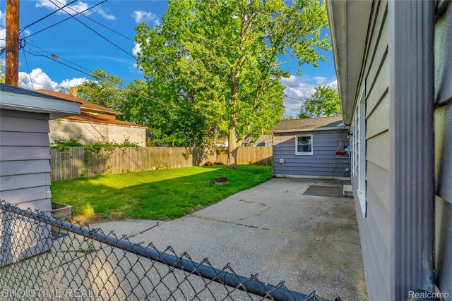 3444 Maple Street, Port Huron, MI 48060