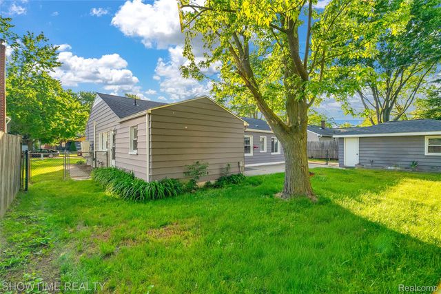 3444 Maple Street, Port Huron, MI 48060