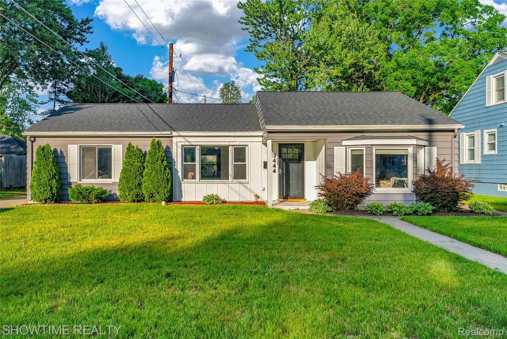 3444 Maple Street, Port Huron, MI 48060
