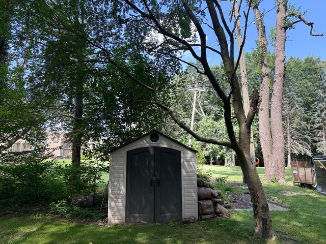 3584 W Maple Road, Wixom, MI 48393