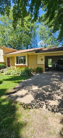 3584 W Maple Road, Wixom, MI 48393