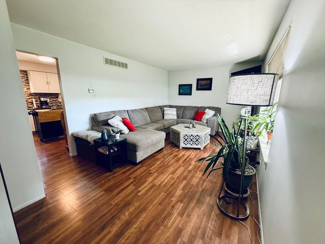 3584 W Maple Road, Wixom, MI 48393