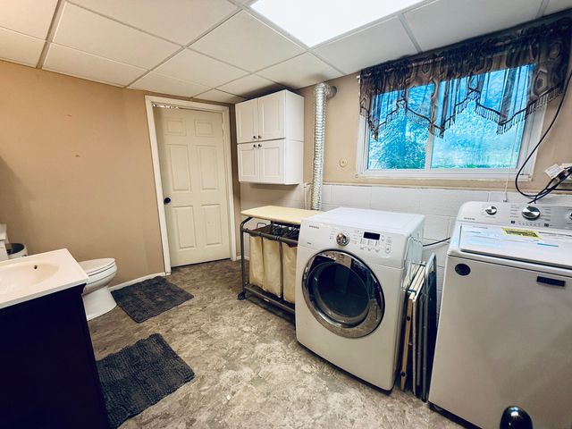 3584 W Maple Road, Wixom, MI 48393