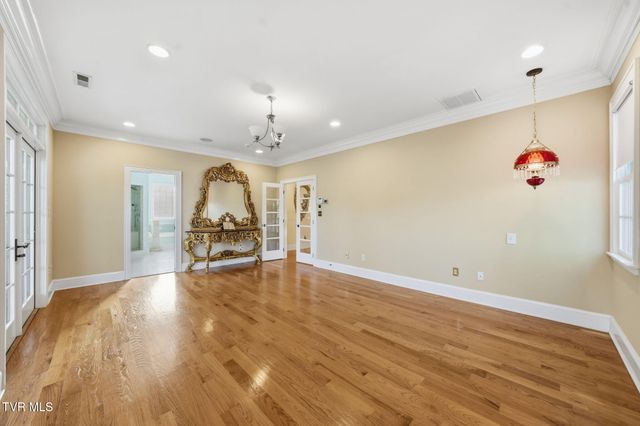 133 Knob Creek Dock Road, Johnson City, TN 37601