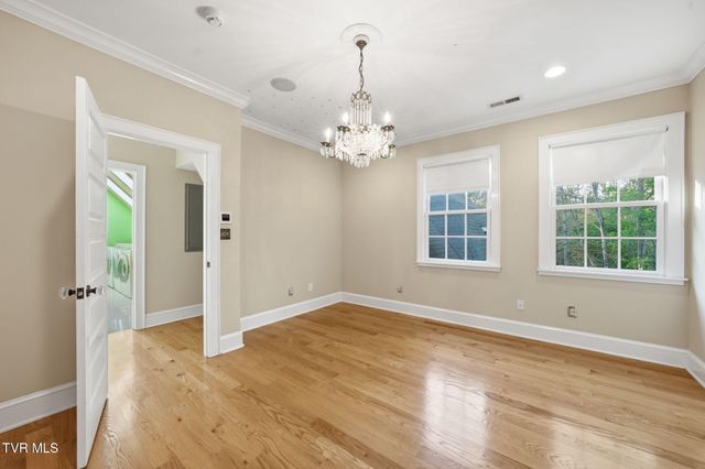 133 Knob Creek Dock Road, Johnson City, TN 37601