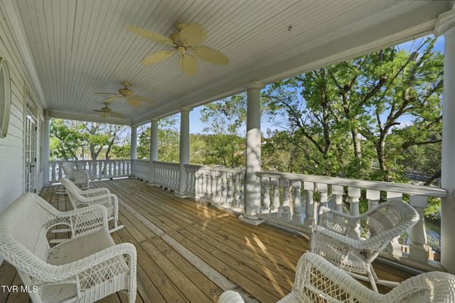 133 Knob Creek Dock Road, Johnson City, TN 37601