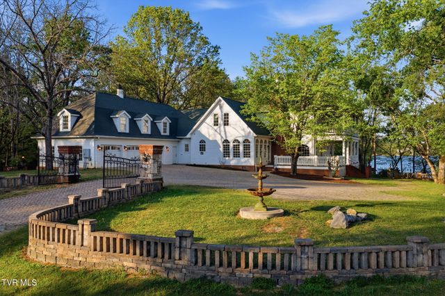 133 Knob Creek Dock Road, Johnson City, TN 37601