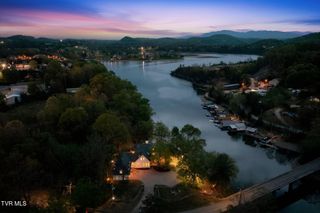 133 Knob Creek Dock Road, Johnson City, TN 37601