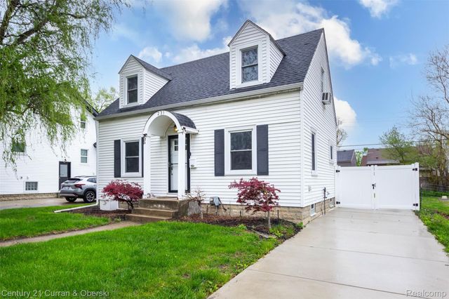 231 Academy Street, Ferndale, MI 48220