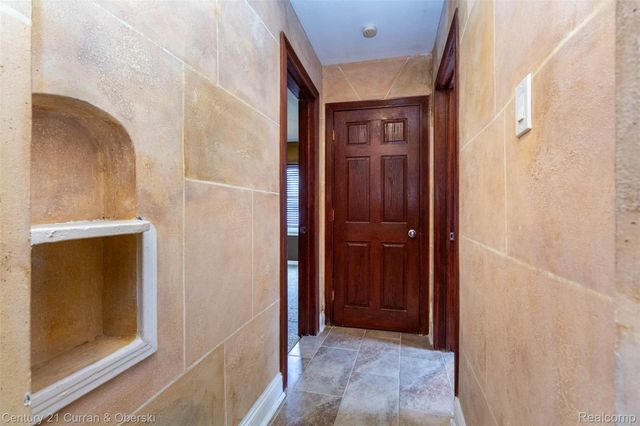 231 Academy Street, Ferndale, MI 48220