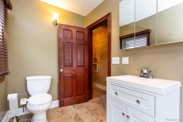 231 Academy Street, Ferndale, MI 48220