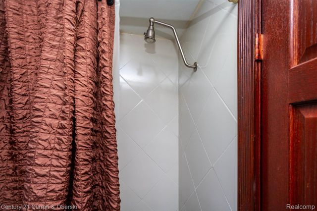 231 Academy Street, Ferndale, MI 48220