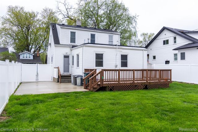 231 Academy Street, Ferndale, MI 48220