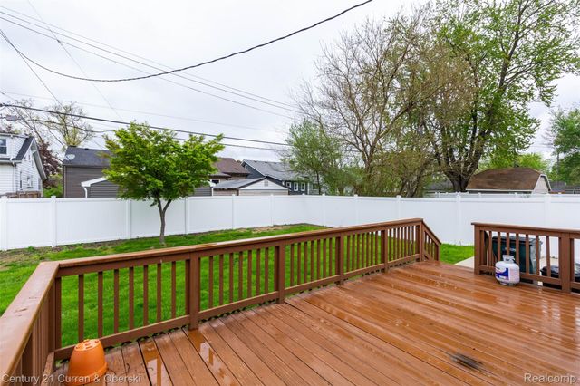 231 Academy Street, Ferndale, MI 48220