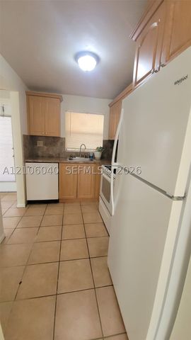 4101 NW 26th St 261, Lauderhill, FL 33313