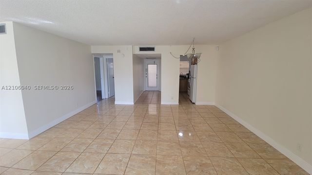 4101 NW 26th St 261, Lauderhill, FL 33313