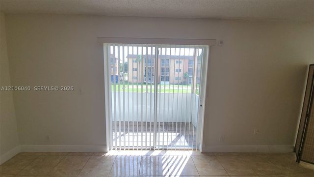4101 NW 26th St 261, Lauderhill, FL 33313