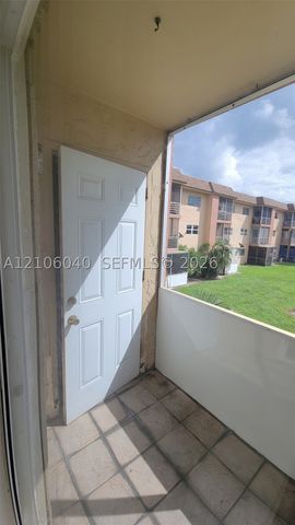 4101 NW 26th St 261, Lauderhill, FL 33313