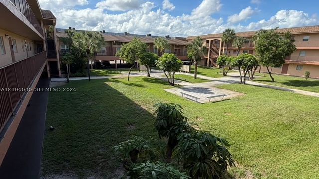 4101 NW 26th St 261, Lauderhill, FL 33313