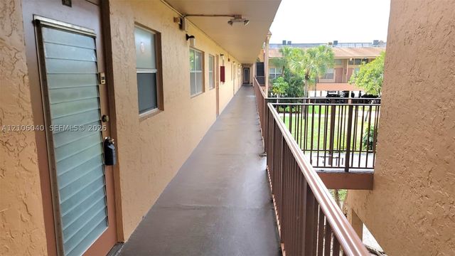 4101 NW 26th St 261, Lauderhill, FL 33313
