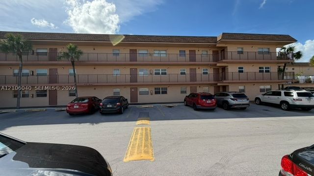 4101 NW 26th St 261, Lauderhill, FL 33313