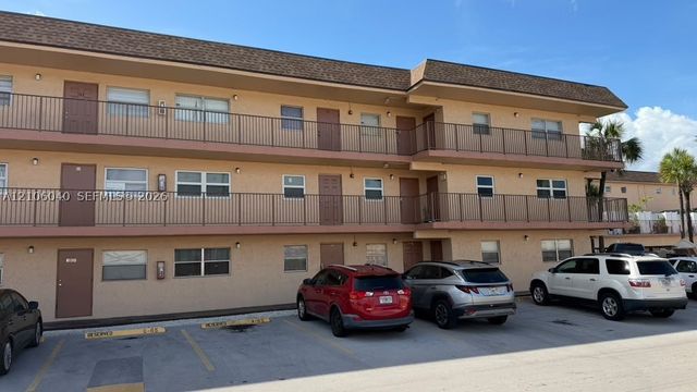4101 NW 26th St 261, Lauderhill, FL 33313