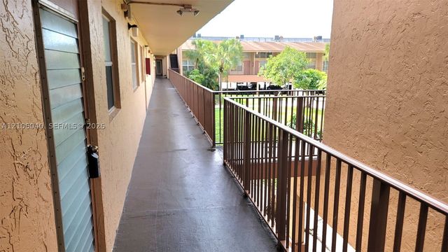 4101 NW 26th St 261, Lauderhill, FL 33313