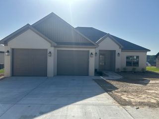 5982 Midway Drive, Alexander, AR 72002