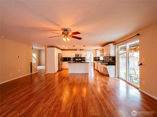 4932 SISKIYOU Loop SE, Olympia, WA 98501