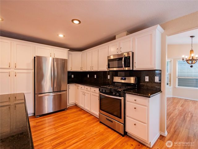 4932 SISKIYOU Loop SE, Olympia, WA 98501