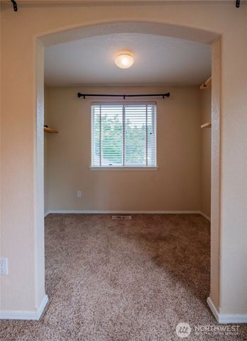 4932 SISKIYOU Loop SE, Olympia, WA 98501