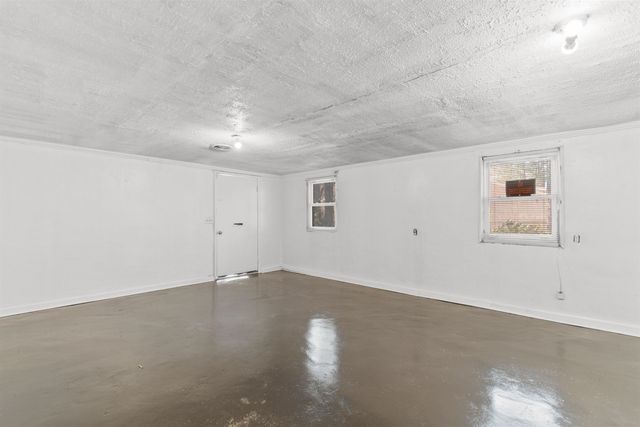 411 E Wine St., Mullins, SC 29574