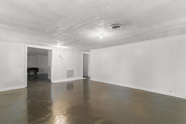 411 E Wine St., Mullins, SC 29574
