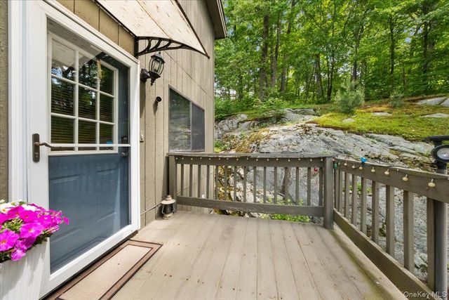 549 Westbrook Drive, Cortlandt Manor, NY 10567