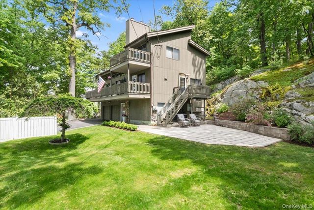 549 Westbrook Drive, Cortlandt Manor, NY 10567