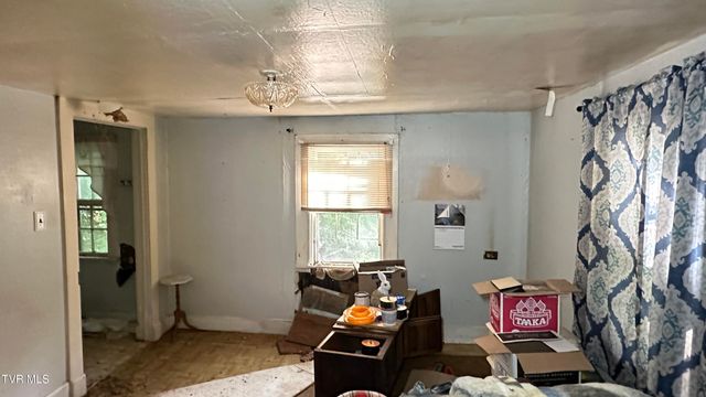 263 Long Hollow Road, Elizabethton, TN 37643