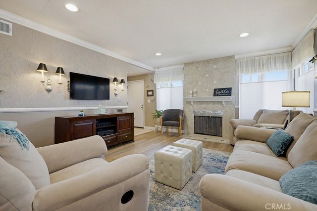 5595 Tiffany Ave, Garden Grove, CA 92845