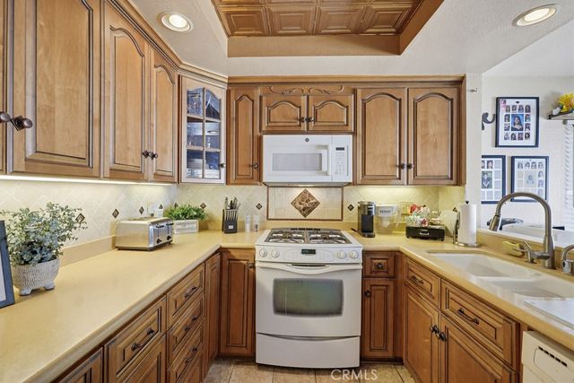 5595 Tiffany Ave, Garden Grove, CA 92845