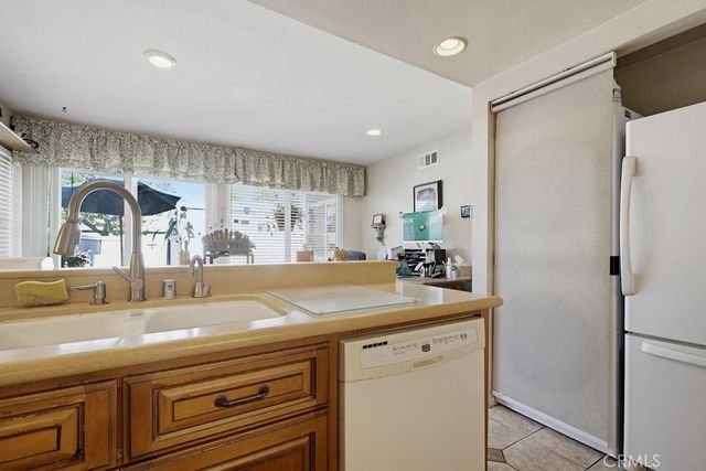 5595 Tiffany Ave, Garden Grove, CA 92845
