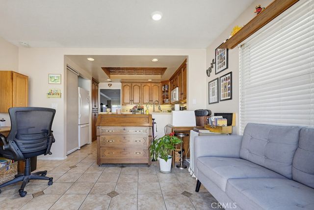 5595 Tiffany Ave, Garden Grove, CA 92845