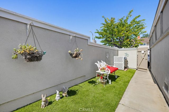 5595 Tiffany Ave, Garden Grove, CA 92845
