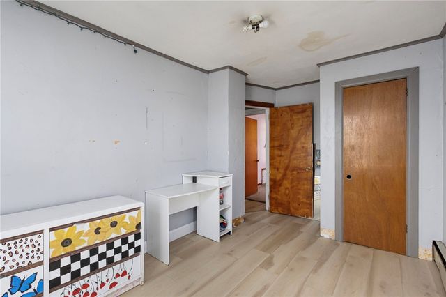 60 Cottage Avenue, Portsmouth, RI 02871