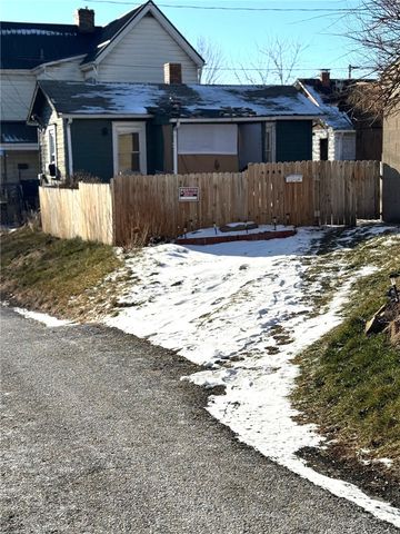 438 New York Ave., Rochester, PA 15074