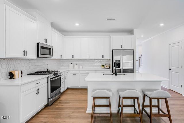 8733 Malmesbury Lane, Wake Forest, NC 27587