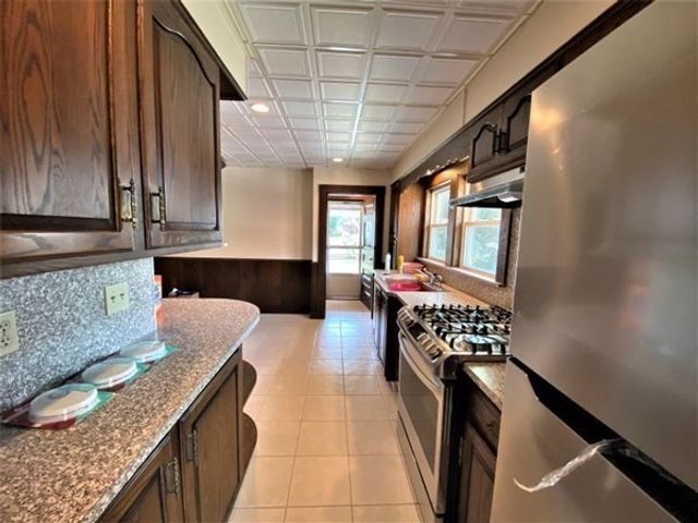 81 Newport Street 81, Arlington, MA 02476