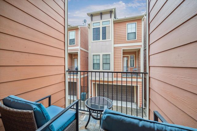 1046 W 23rd Street C, Houston, TX 77008