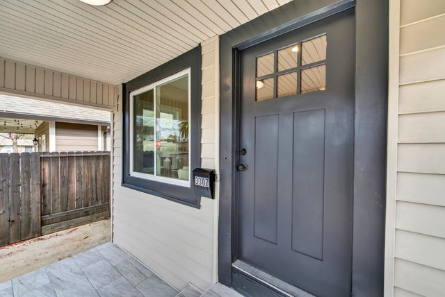 3307 42nd St, Sacramento, CA 95817