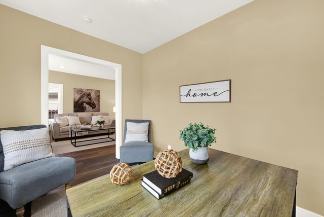 3307 42nd St, Sacramento, CA 95817