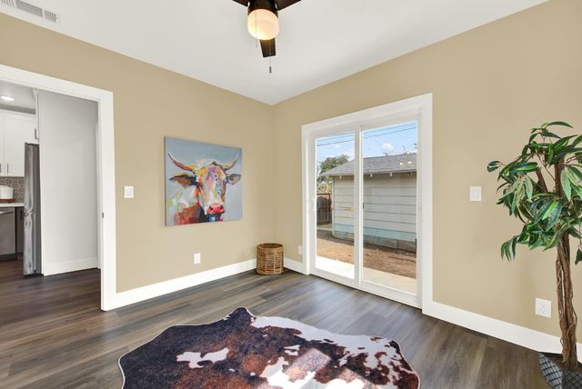 3307 42nd St, Sacramento, CA 95817