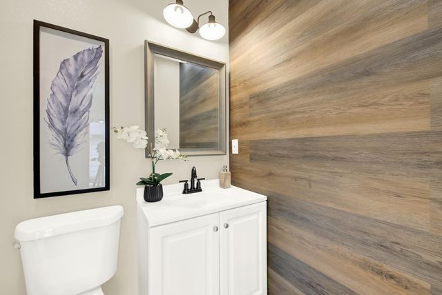 3307 42nd St, Sacramento, CA 95817